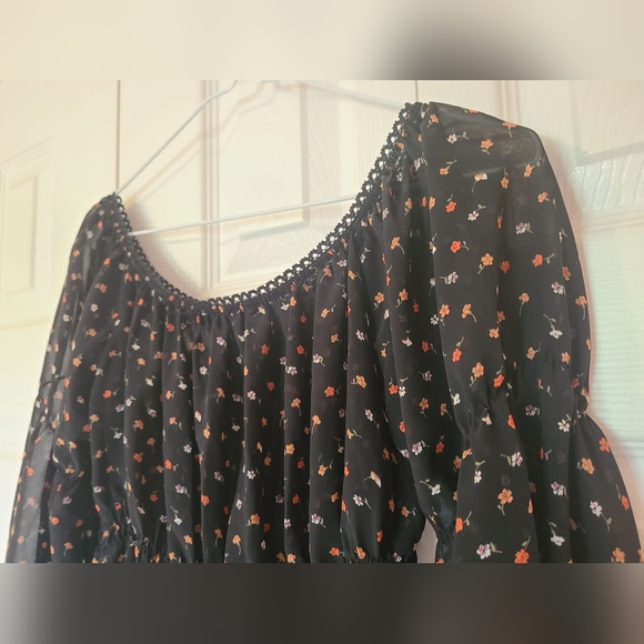 Vtg Boho Whisper Sheer Black Top 🖤🌴 - Picture 3 of 7